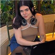 Maestra de Apoyo escolar y primera infancia en grados 1, 2, y 3 de primaria y transición. Enseñanza en Literatura, Dibujo e Ingles